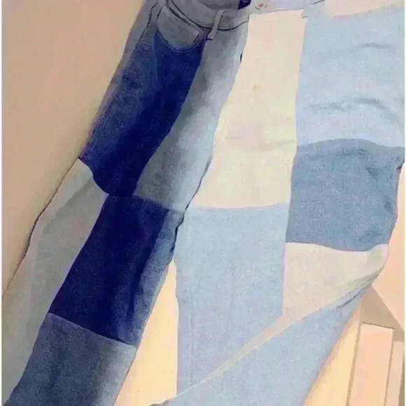 Hollister Ultra High Rise Mom Jeans Vintage Stretch Patchwork 11R Raw Hem 30/27 - Picture 1 of 7